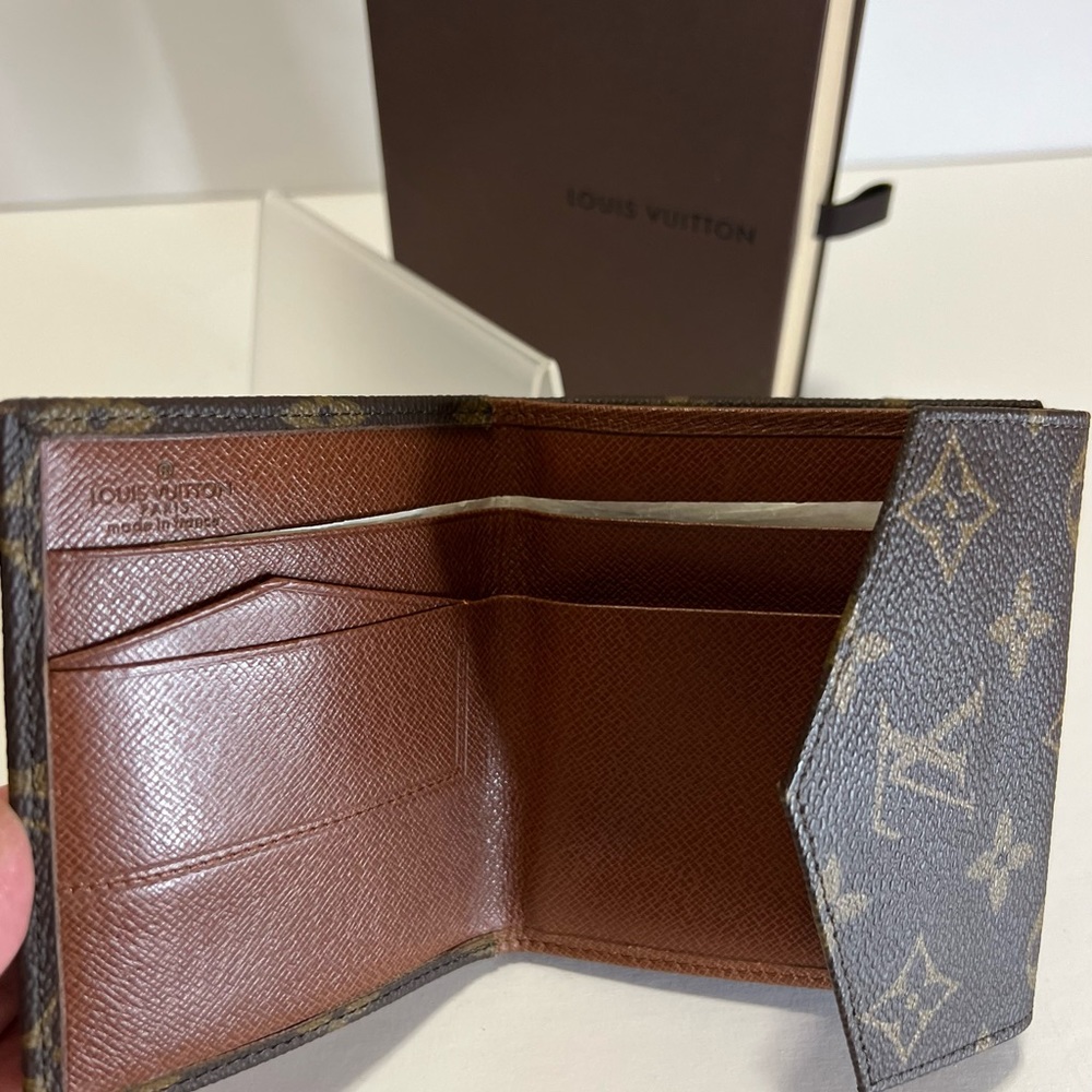Authentic Louis Vuitton monogram compact wallet - Picture 5 of 7